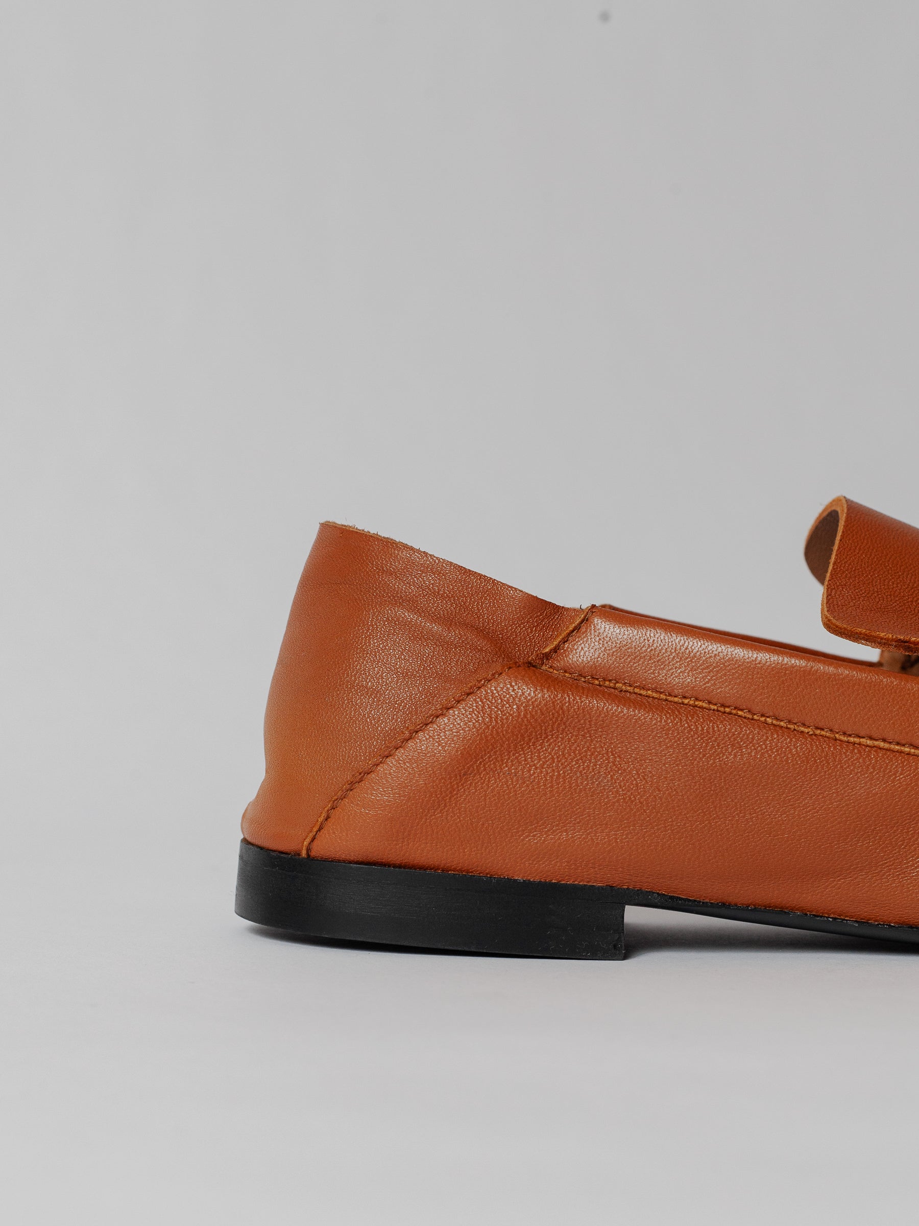 Blankens The Vienna Camel Sacchetto Loafer
