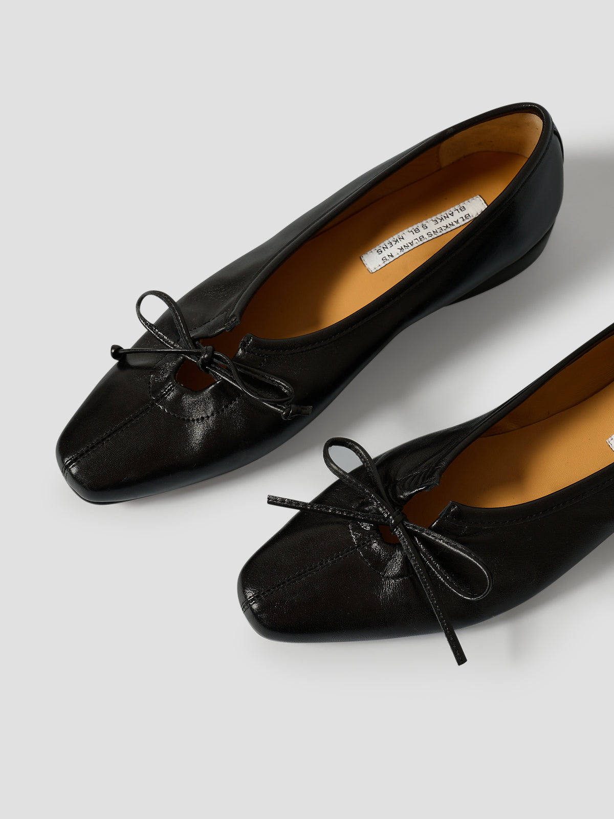 The Lizzy Flat Black Leather