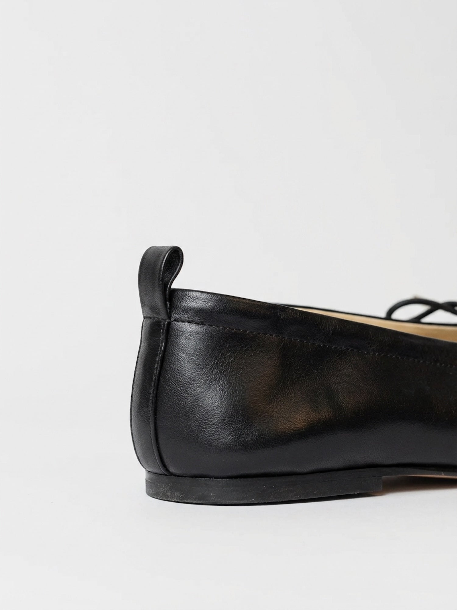 THE SOPHIE BLACK LEATHER BALLET FLATS