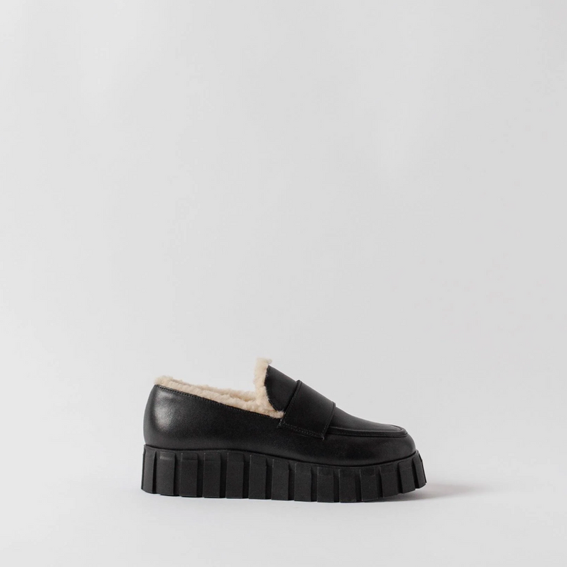 THE HANA LOAFER BLACK