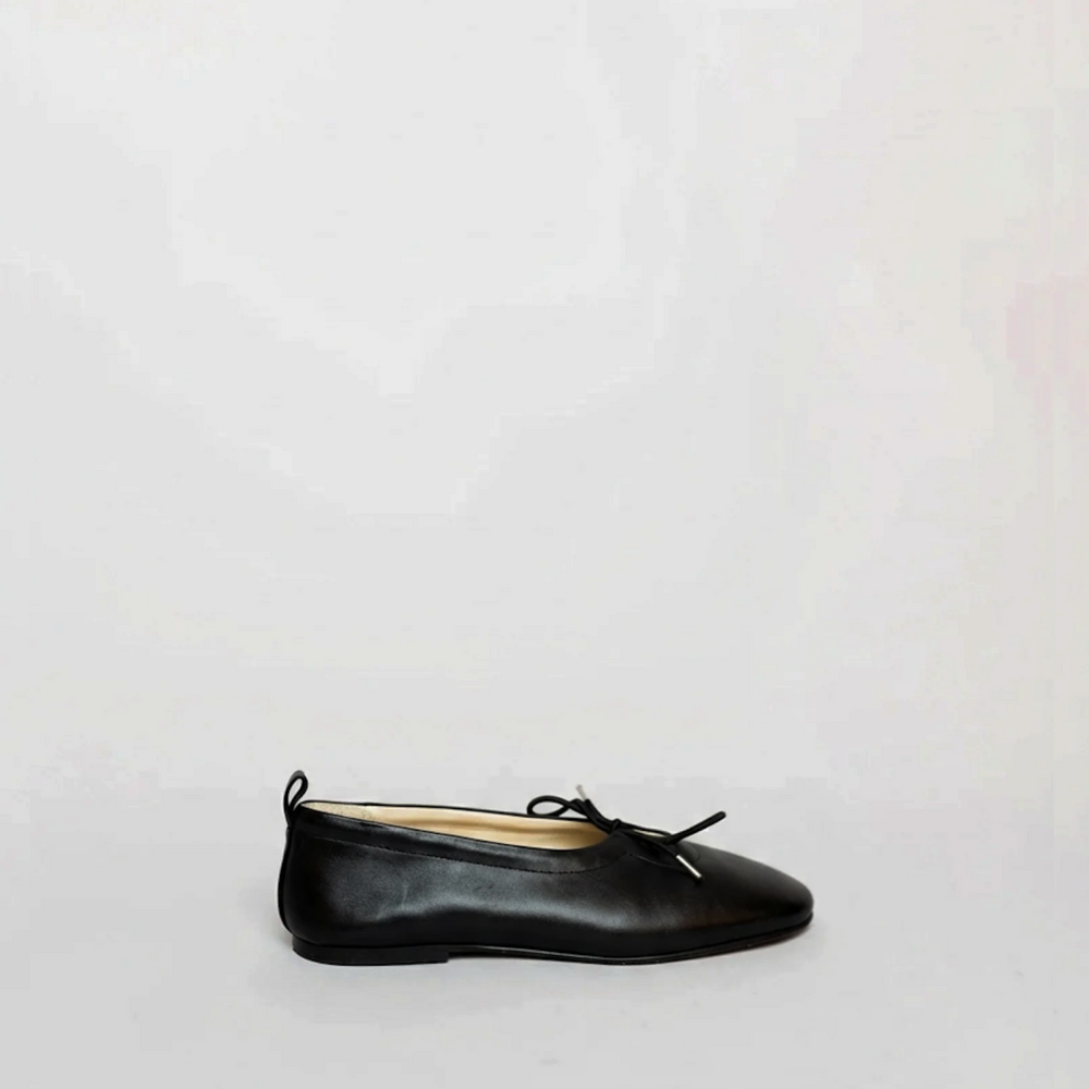 THE SOPHIE BLACK LEATHER BALLET FLATS