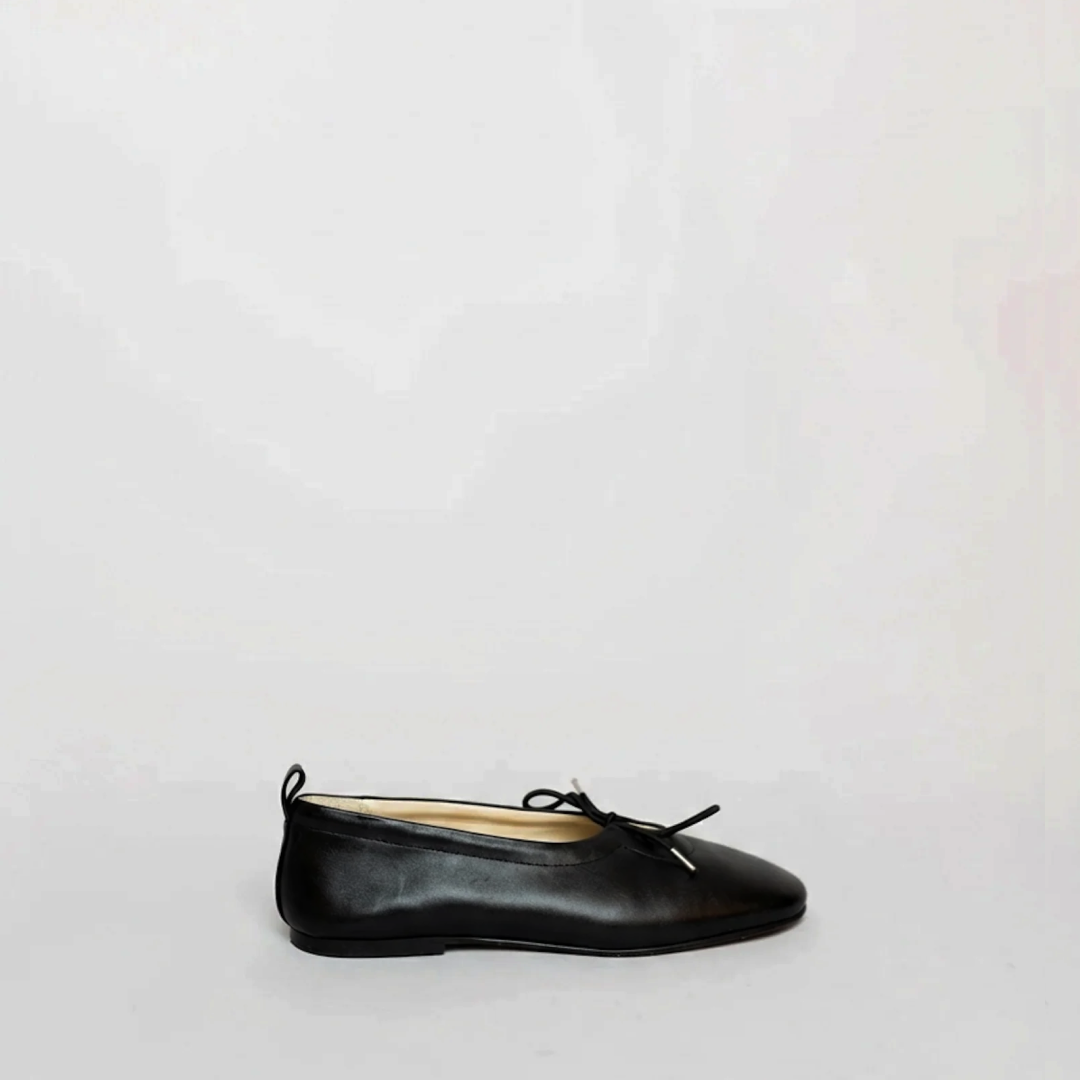 THE SOPHIE BLACK LEATHER BALLET FLATS