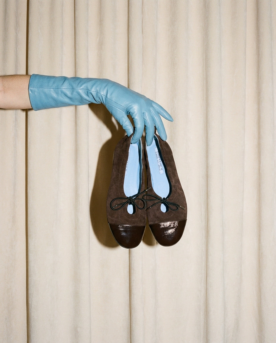 THE SOPHIE BROWN SUEDE BLUE LINING BALLET FLATS
