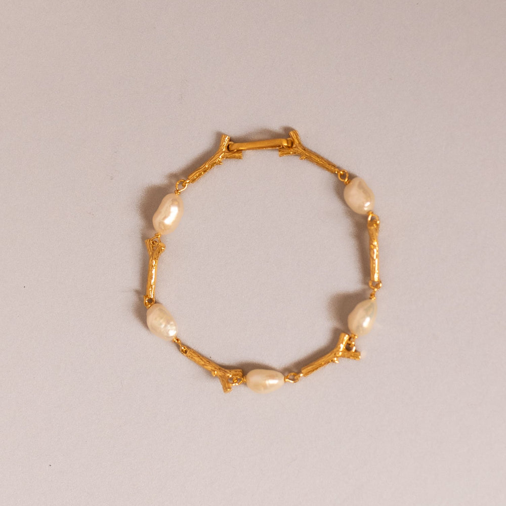 Blankens Stick and Pearl Bracelet