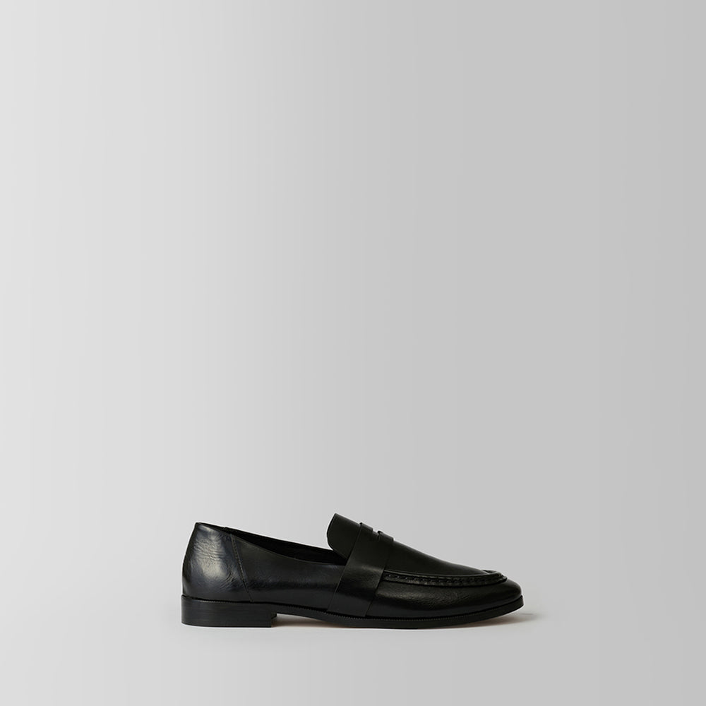 Blankens The Vienna black leather loafer