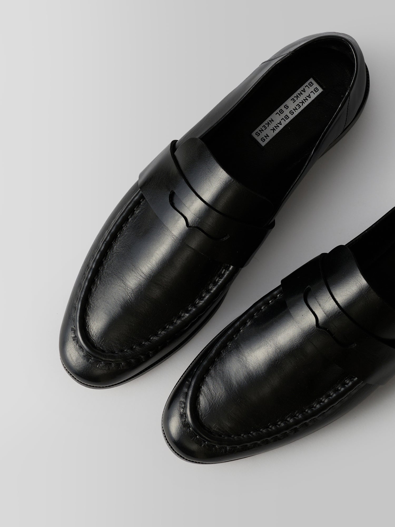 Blankens The Vienna black leather loafer