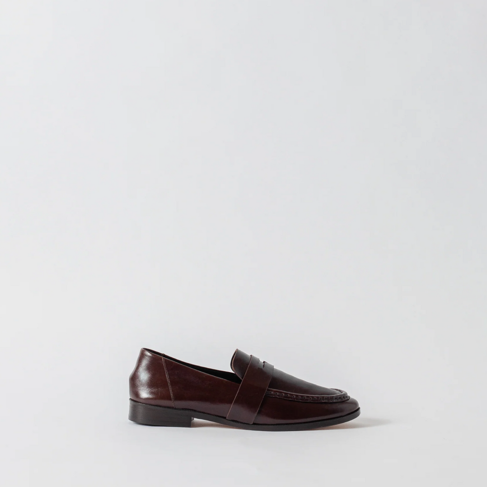 THE VIENNA BROWN LEATHER LOAFER