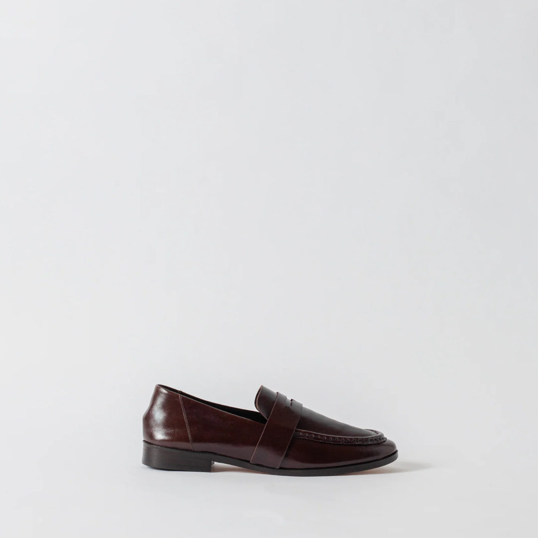 THE VIENNA BROWN LEATHER LOAFER