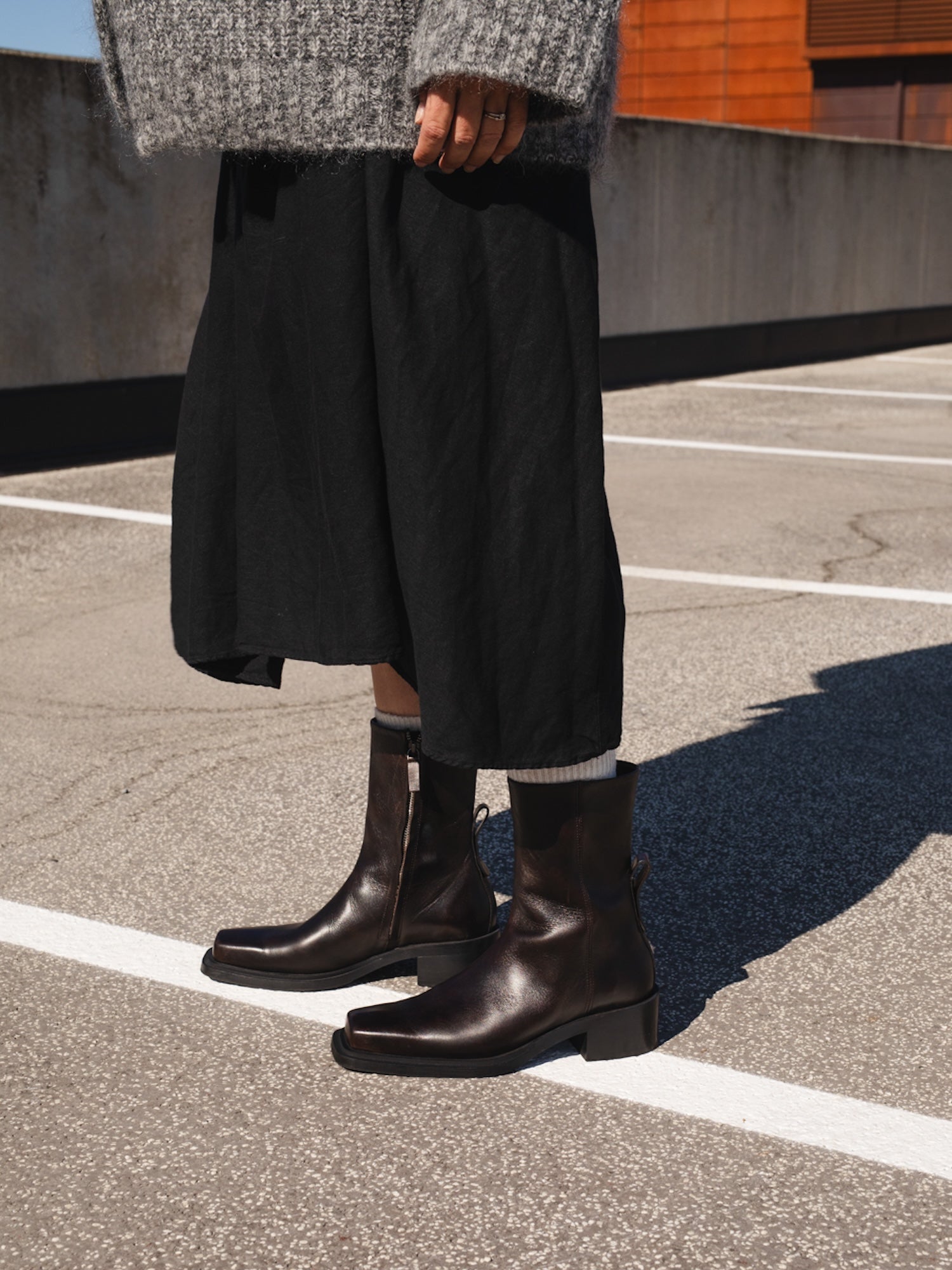 THE HEDDA WASHED BROWN