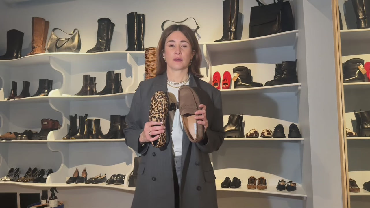 In this video, our founder Cecilia Blankens describes the size and fit of the Celeste loafers.