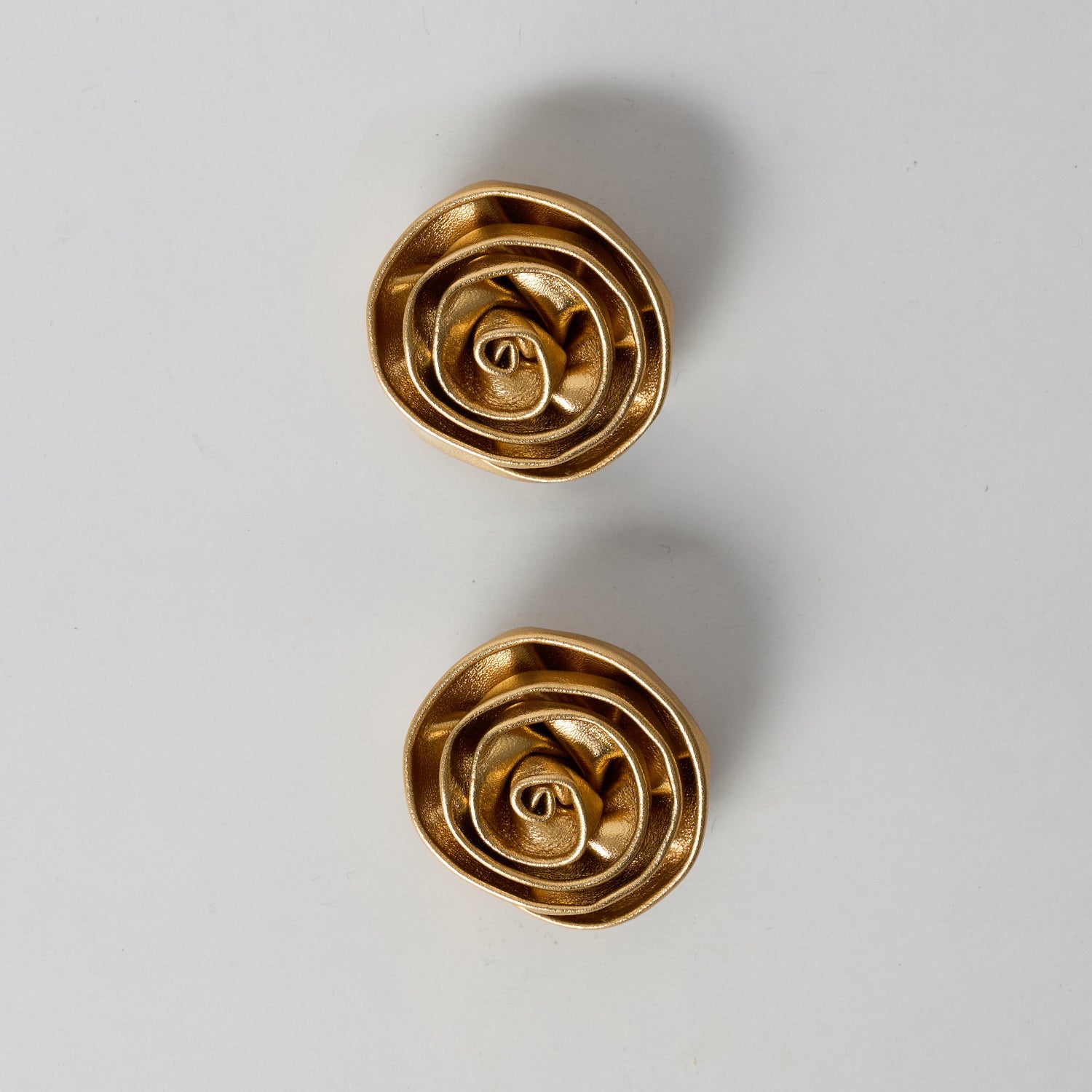 Blankens Gold Clip-On Roses