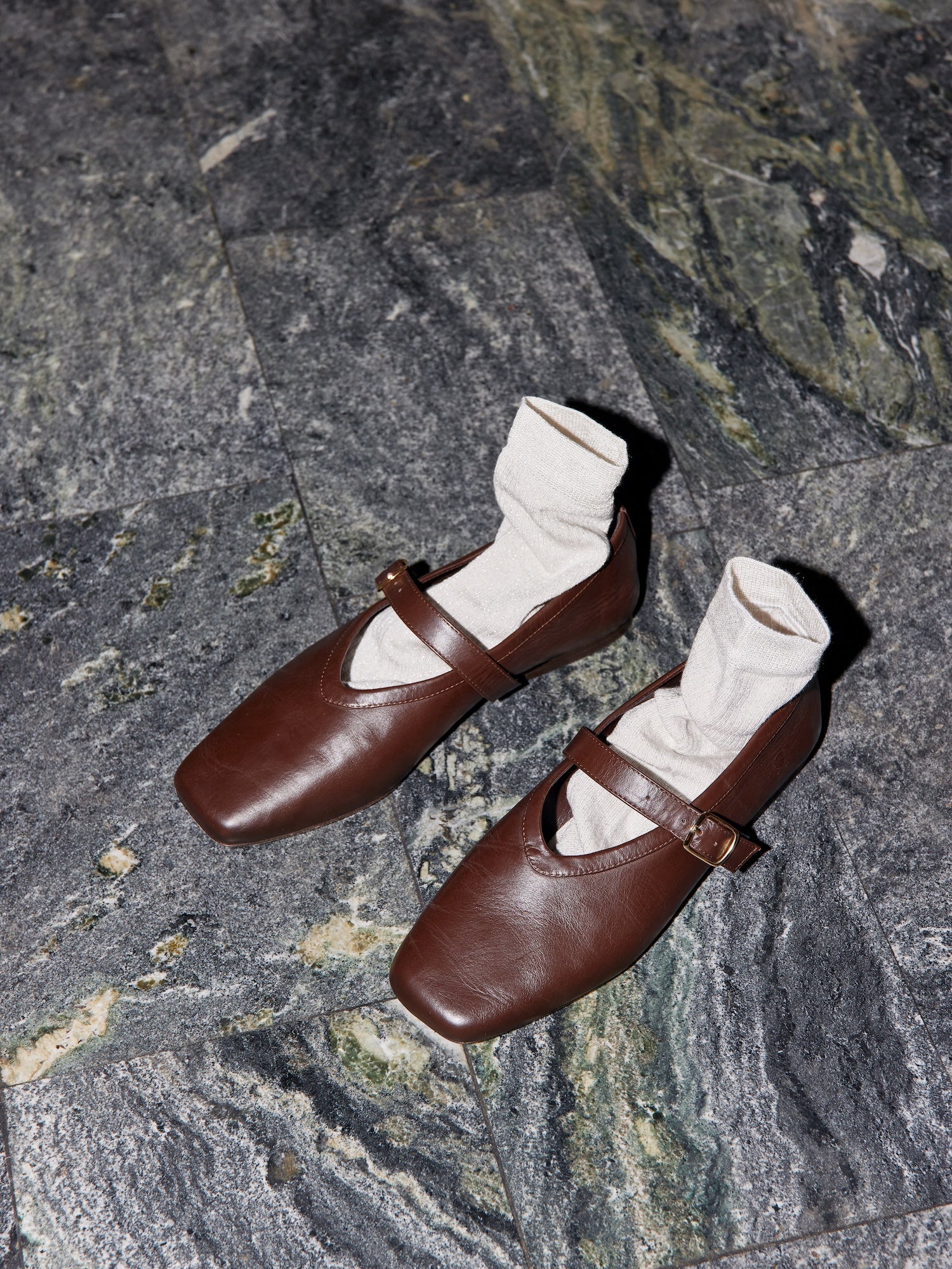 THE DELPHINE SQUARE BALLET FLATS