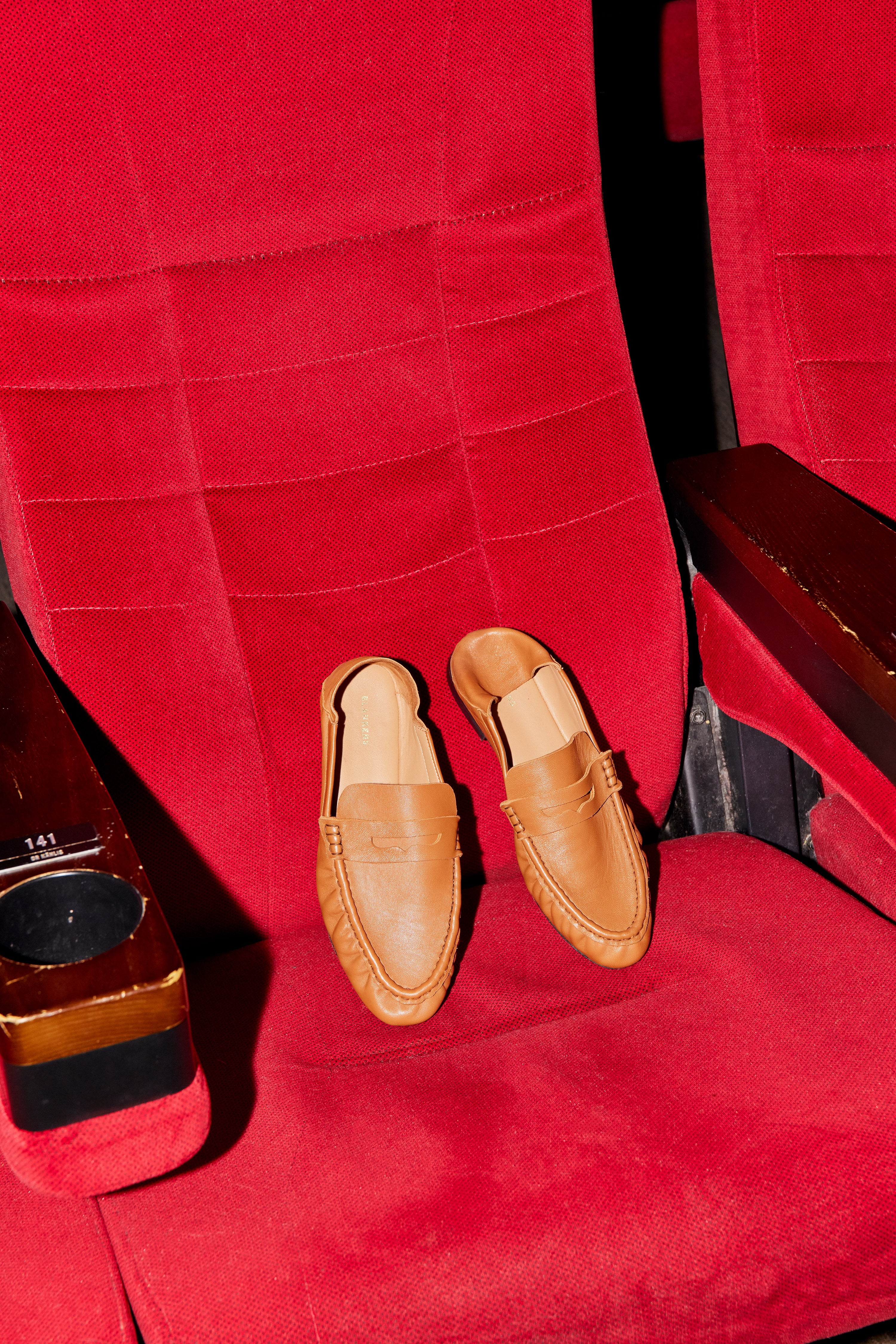 THE VIENNA CAMEL SACCHETTO LOAFER